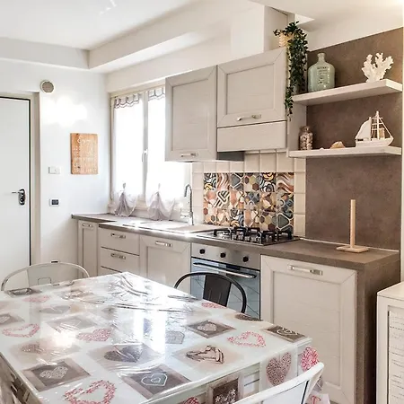 N213 - Numana, Nuovo Bilocale In Centro Numana